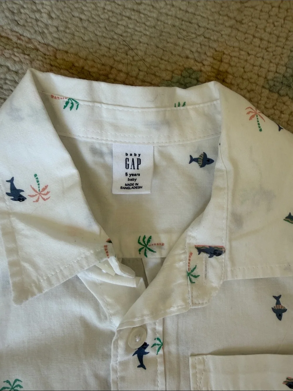 GAP White Short-Sleeve Button-Down with Palm & Shark Boys 5